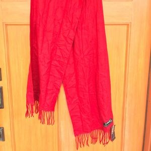 Red scarf, NWOT